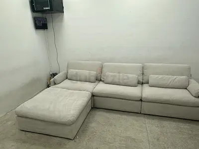 Perfect condition pan emirates modular sofa