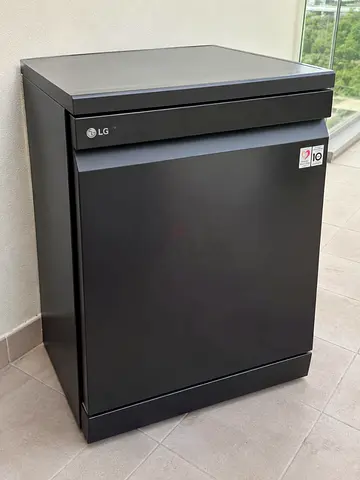 LG Black WIFI 3 Rack Dishwasher - Good Condition