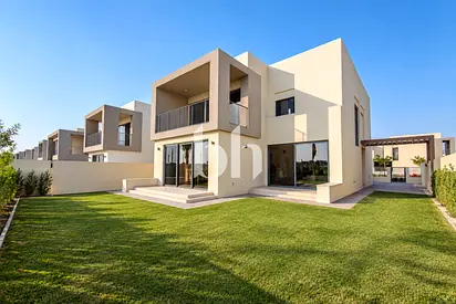 Prime Location | Vacant Now | Flexible Cheques