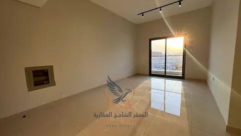 شقه مفروشه غرفه وصاله اول ساكن تشطيبات راقيه ومساحه ممتازه وموقع متميز مع شهر مجاني