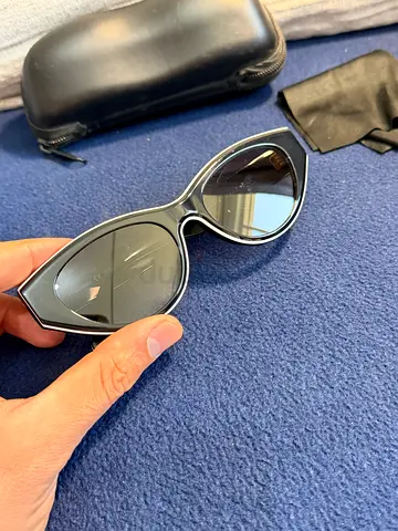 Louis Vuitton cat-eye sunglasses ( authentic)