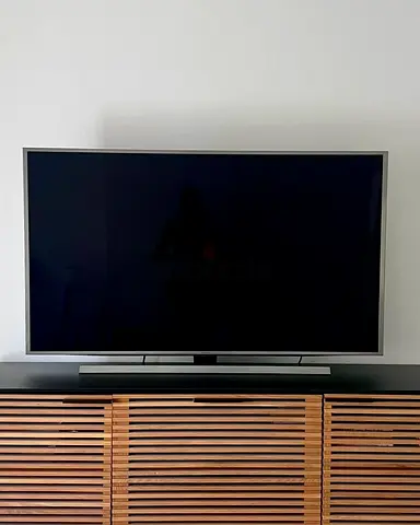 Samsung 55” 4K SUHD Smart TV – UN55JS8500