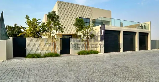 Townhouse only 5% down payment, freehold for all nationalities, 10% investment return.