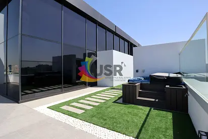 AVAILABLE PENTHOUSE W/ PRIVATE JACUZZI W/ BBQ AREA 420K