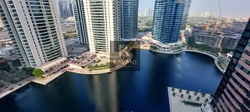 Beautiful Apartment / Full Lake View/ Vacant