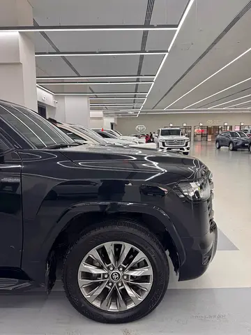 Toyota Land Cruiser GXR 2022 GCC Specs