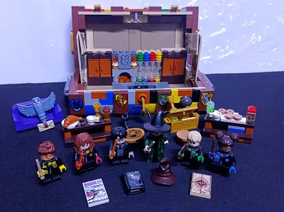 LEGO 76339 Harry Potter Hogwarts Magical Trunk Set