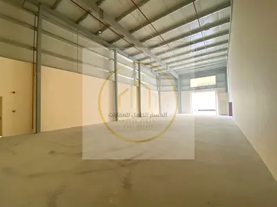 مستودع جديد | 2740 قدم² | كهرباء 11 كيلو واط قابلة للزيادة | باب للشاحنات الثقيلة | شارع واسع | 4 شيكات
