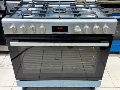Bosch Stainless Steel 5-Burner Gas Cooker with Large Oven 90cm