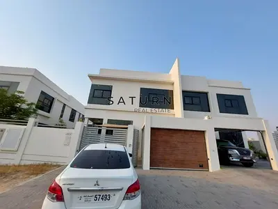 Spacious 4-Bedroom Villa | Modern Layout