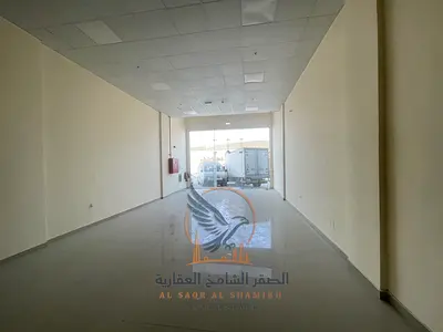 معرض تجاري بميزانين على شارع رئيسي بالجرف 2