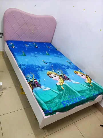 Kids bed for sale