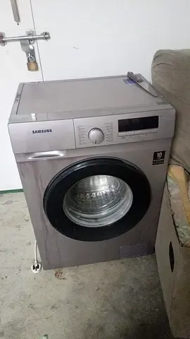 Samsung Front Load Washing Machine - 7kg (Good Working Condition)