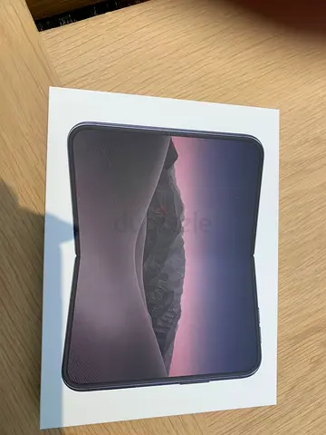 Apple iphone dou 256 gb white colour