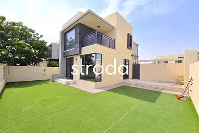 Large Plot | Bright | Unfurnished