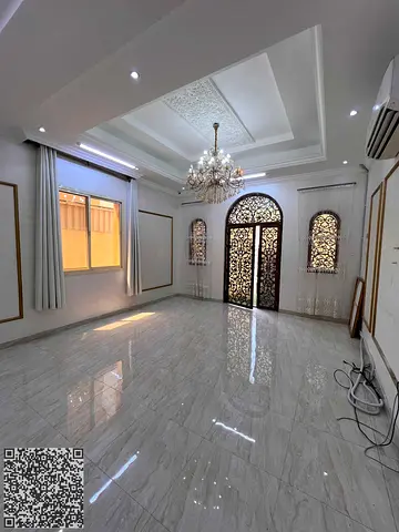 ارقي فيلا للبيع في مويهات2بعجمان في موقع متميز مساحات كبيره