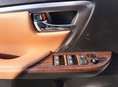 2026 Toyota FORTUNER photo 7