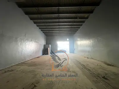 مستودع للإيجار بالجرف الصناعية 2 مساحة 2000 قدم كهرباء 3 فاز مناسب للأنشطة التجارية والصناعية