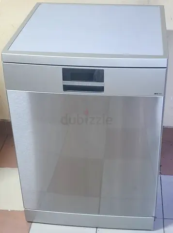 Siemens IQ 700 dishwasher 3rick latest model same like new condition With WiFi system
