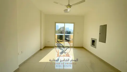 شقة جديدة 3 غرف ماستر وصالة وشرفة بتشطيبات راقية في الراشدية 2 عجمان