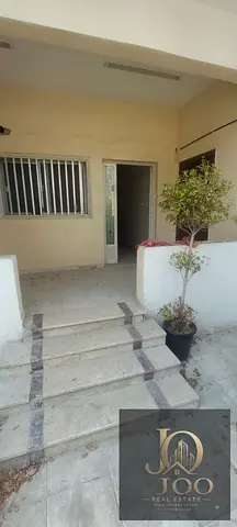 بيت عربي واسع للسكن العائلي وسكن الشركات في النعيمية 1 | 3,600 قدم²