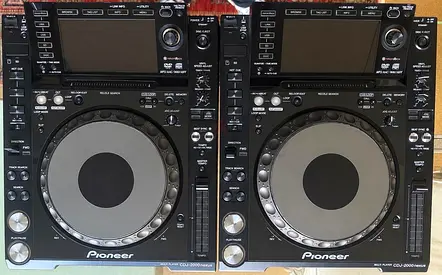Pioneer CDJ 2000