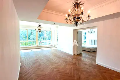 New to Market | Upgraded 4BR | Chiller Free