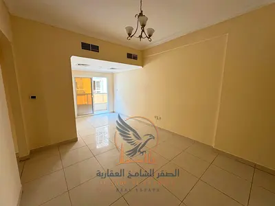 شقه مع جيم ومسبح غرفتين وصاله 2 حمام بلكونه اطلاله مفتوحه مع خزائن حائط تسهيلات  بالدفع علي 6 شيكات
