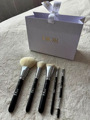 Dior makeup brush set with original gift bag - 5 pieces