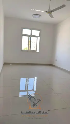 اول ساكن تشطيب واقي بمساحات واسعة خزائن حائط قريب من جميع الخدمات