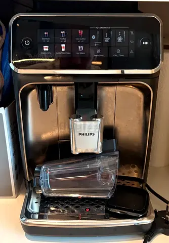 Philips Fully Automatic Espresso Coffee Machine - Good Working Condition