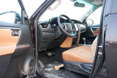 2026 Toyota FORTUNER photo 6