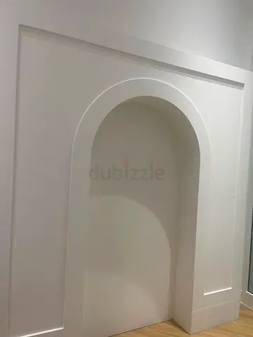 White Decorative Arched Wall Feature – Modern Design