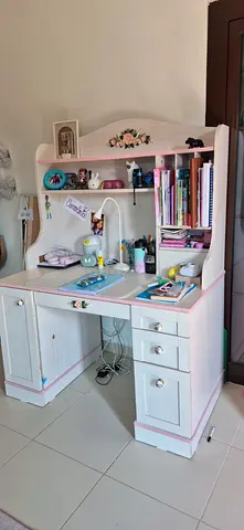 Beautiful Study Desk