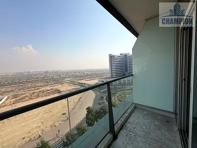 شقة استوديو | بوابات عربية | شرفة وإطلالة على المدينة | غير مفروشة
