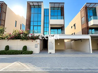 Luxury 6 BR Villa | Spacious | Vacant