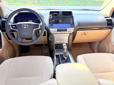 2021 Toyota PRADO — миниатюра 12
