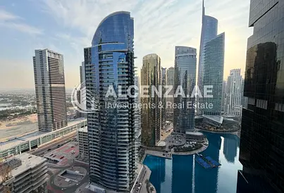 Luxurious High-Floor 1BR + Study | Lake Views