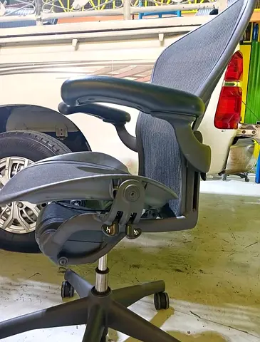 Herman Miller Aeron chair for selling.good condition only little use
