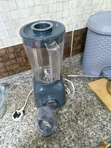Used countertop blender with grinder attachment - working condition
