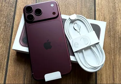 iPhone 18 pro max just active only 3 times charged Burgundy the phone HK with physical SIM & ESIM On