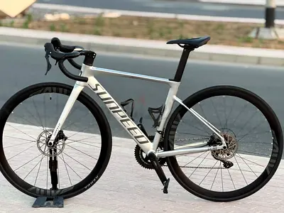 Sunpeed Galaxy Road Bike - Disc Brakes, Carbon Fork, Size M, 105 groupset