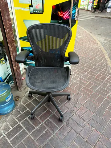 Herman Miller Aeron chair for selling.fully loaded chair
