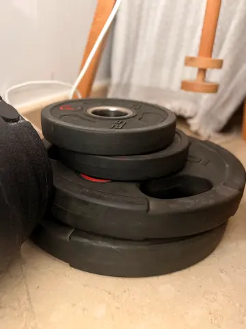 Ez Bar and Set of rubber-coated weight plates (various sizes) - good condition