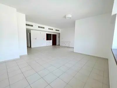 Luxury Unit + Maid |Near Metro | Burj Khalifa View
