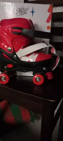 Skating shoes