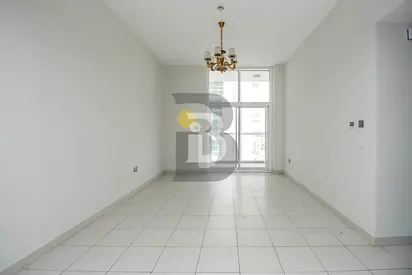 3 Bedroom / Going to be Vacant / Community View