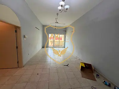 2BHK FOR FAMILY WITH 1 PARKING FREE FOR FAMILY WITH CLOSE KITCHEN MAINTAINCE FREE