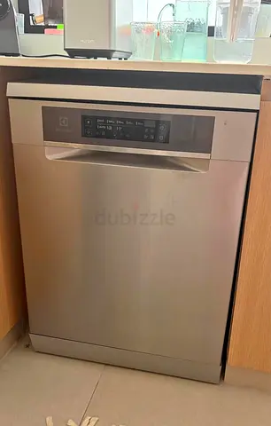 Electrolux 15 Place Settings Three Rack Dishwasher