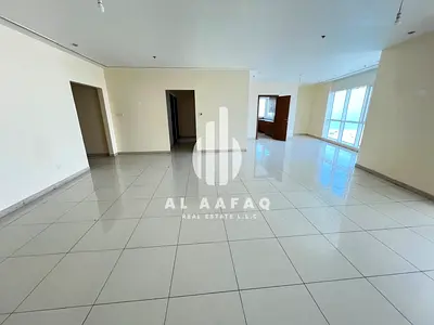 Spacious 3BHK| Master Bedroom| Free Parking | Free AC